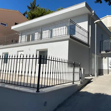 度假居 Beachouse Tatijana *