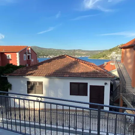 Beachouse Tatijana Holiday home